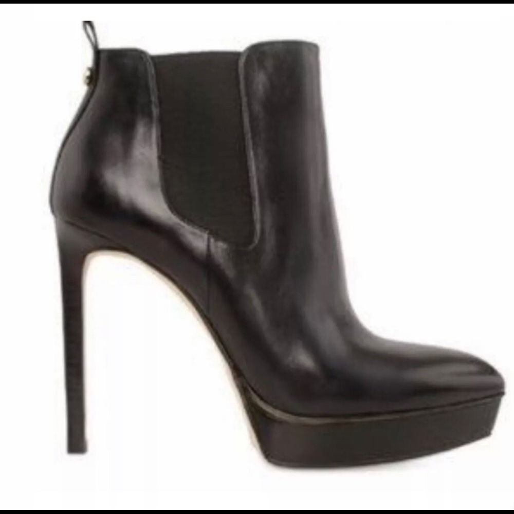 MK Micheal Kors Black Meadow Ankle Booties!